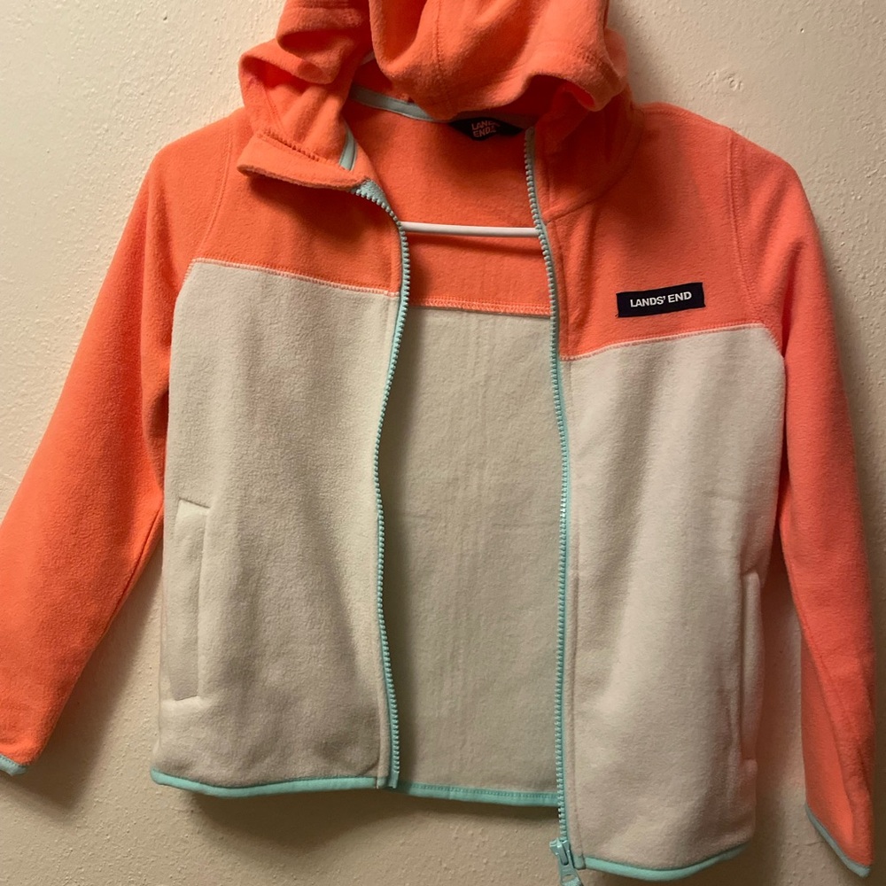 NWT - Lands’ End Kids Hooded Fleece Jacket Coral & Cream Print Full Zip. Size 6 - Picture 2 of 6